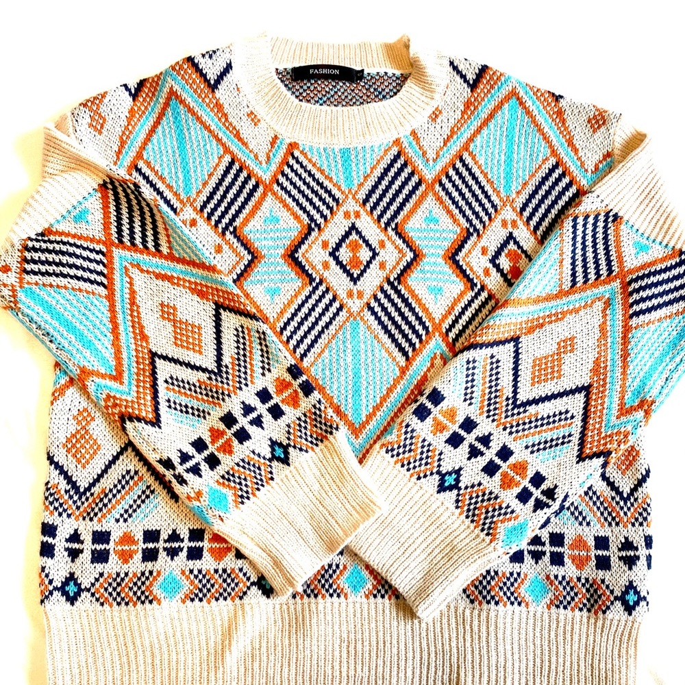 Women’s size small fashion sweater